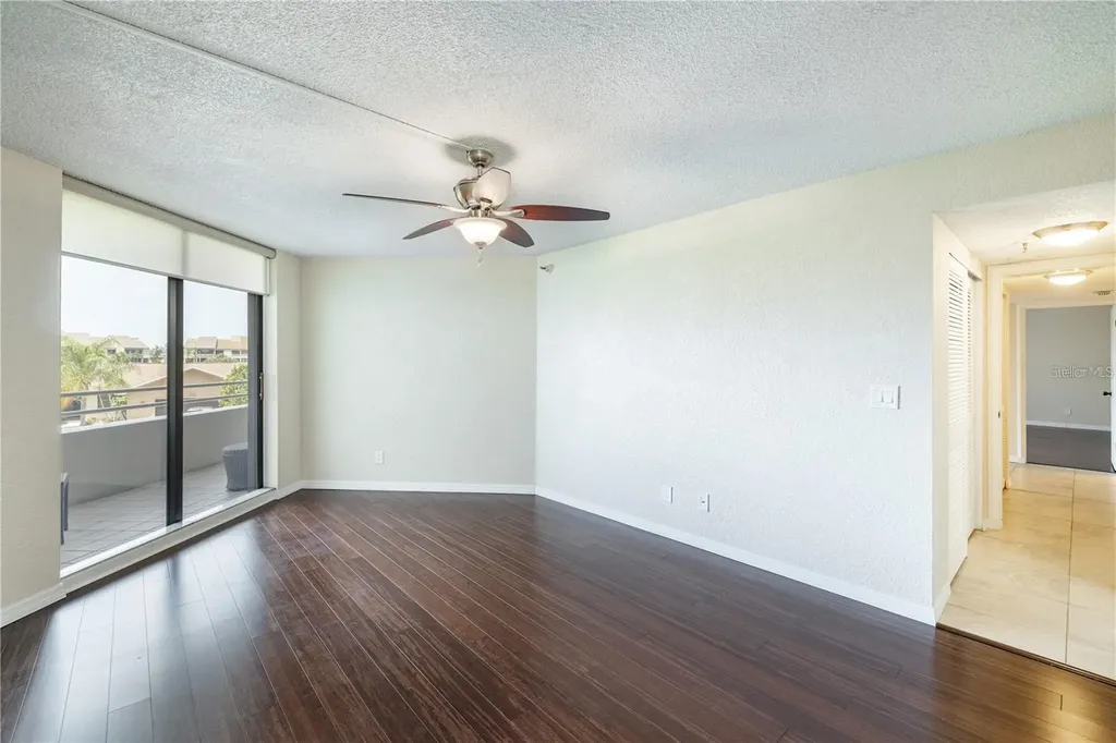 5950 Pelican Bay Plaza S Gulfport FL 33707