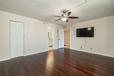 5950 Pelican Bay Plaza S Gulfport FL 33707