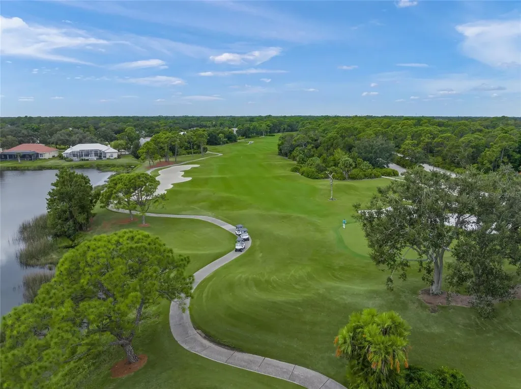 6660 Saint James Crossing University Park FL 34201