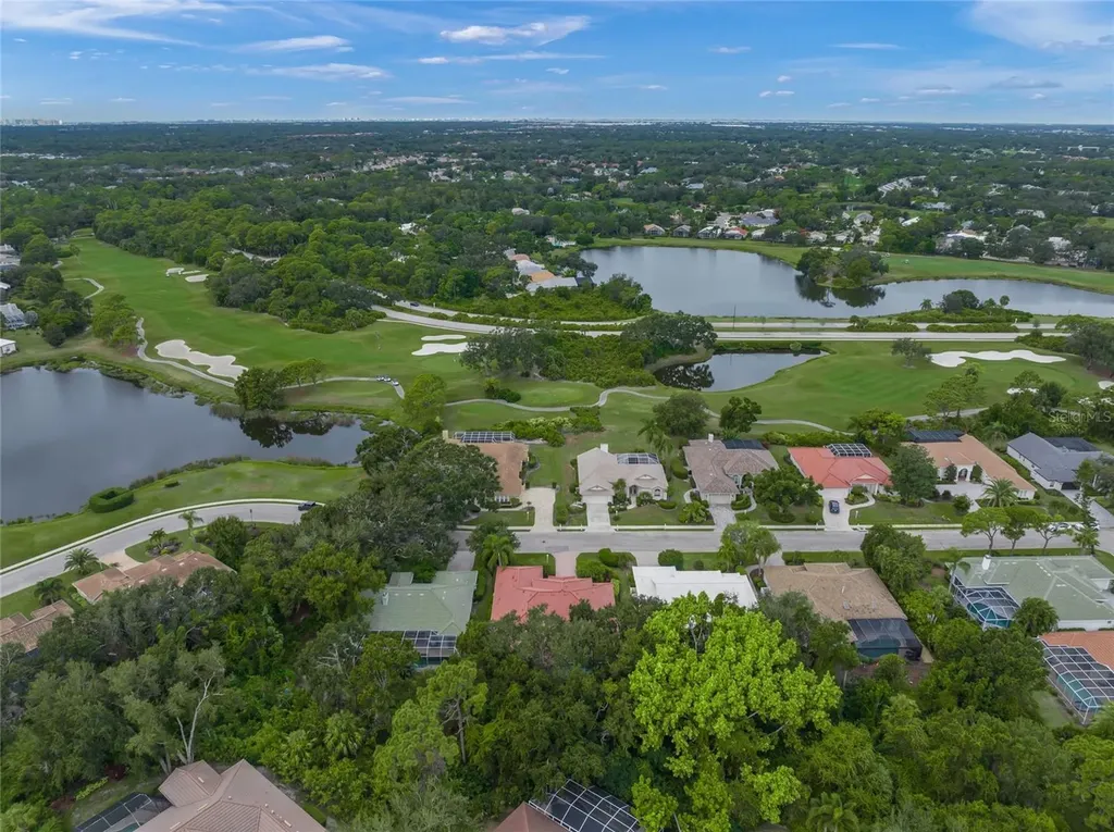 6660 Saint James Crossing University Park FL 34201