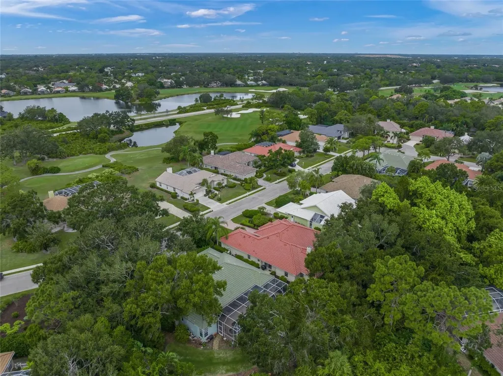 6660 Saint James Crossing University Park FL 34201
