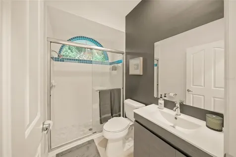 6660 Saint James Crossing University Park FL 34201