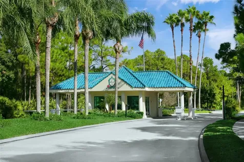 6660 Saint James Crossing University Park FL 34201
