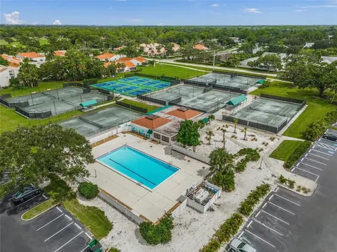 6660 Saint James Crossing University Park FL 34201