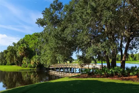 6660 Saint James Crossing University Park FL 34201
