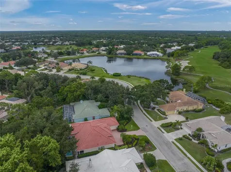 6660 Saint James Crossing University Park FL 34201