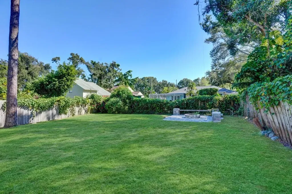 4021 Olive Avenue Sarasota FL 34231