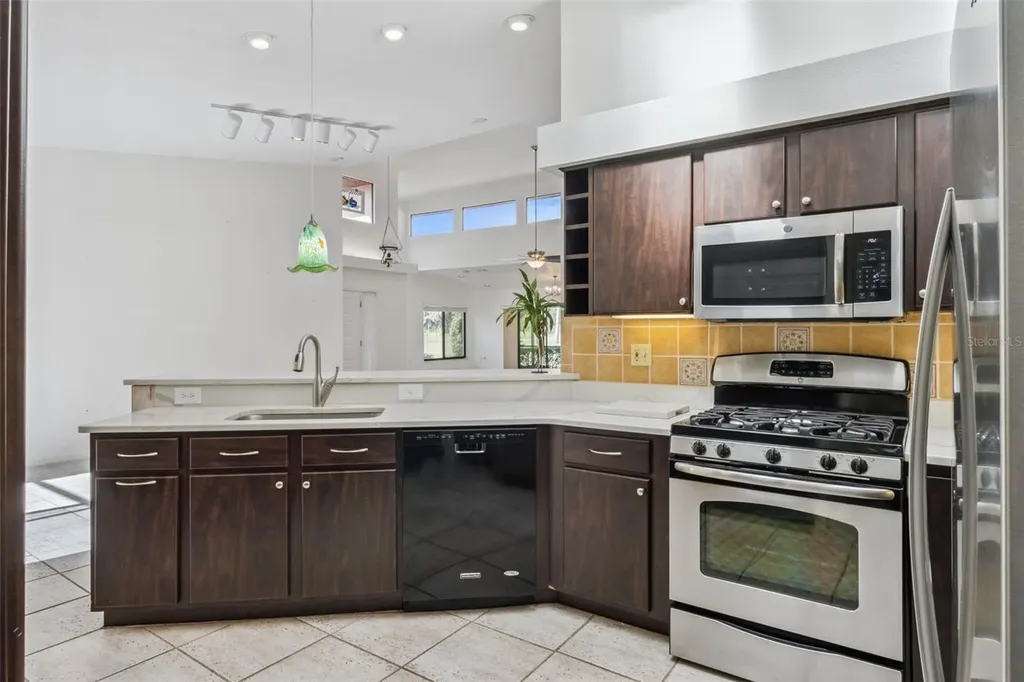 2697 Clubhouse Drive Lake Wales FL 33898