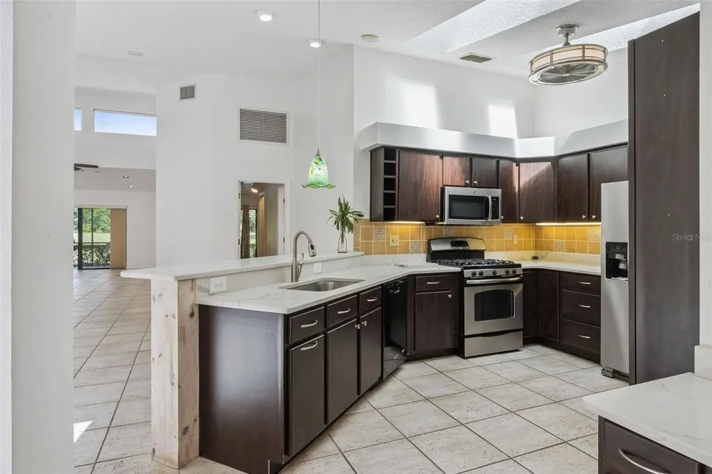 2697 Clubhouse Drive Lake Wales FL 33898