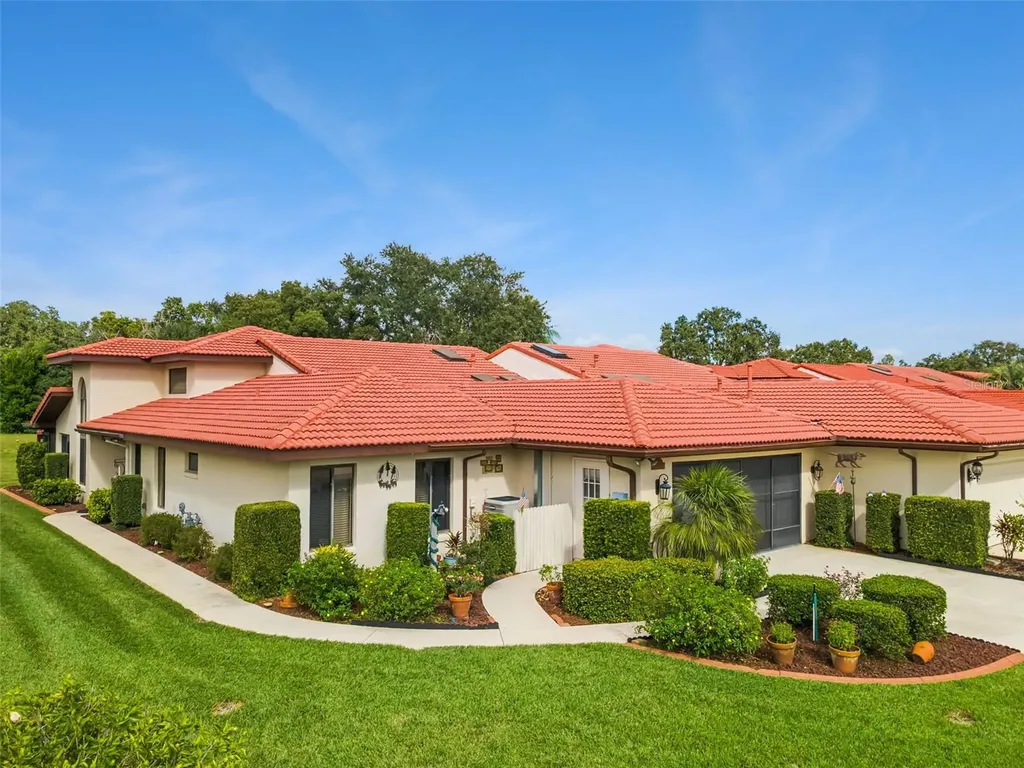 2697 Clubhouse Drive Lake Wales FL 33898