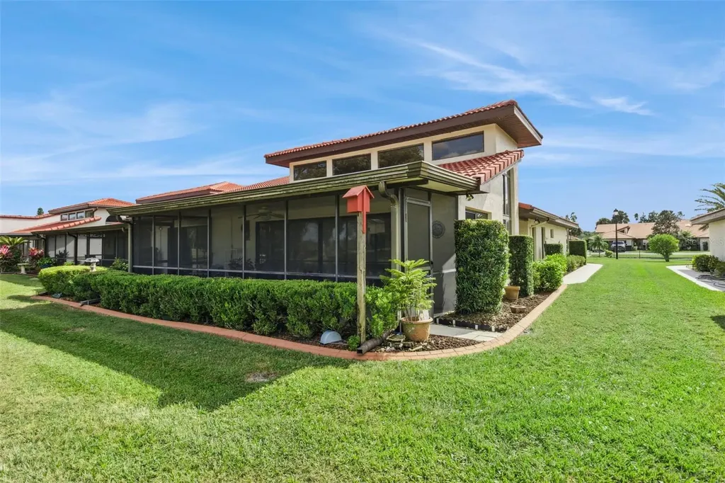 2697 Clubhouse Drive Lake Wales FL 33898