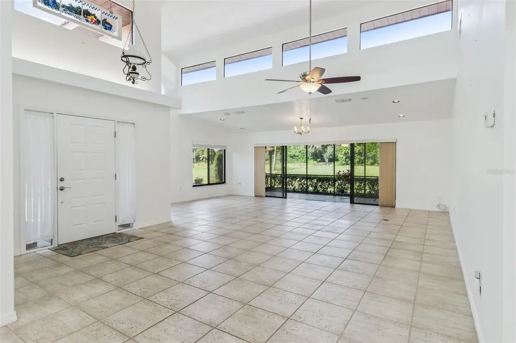 2697 Clubhouse Drive Lake Wales FL 33898