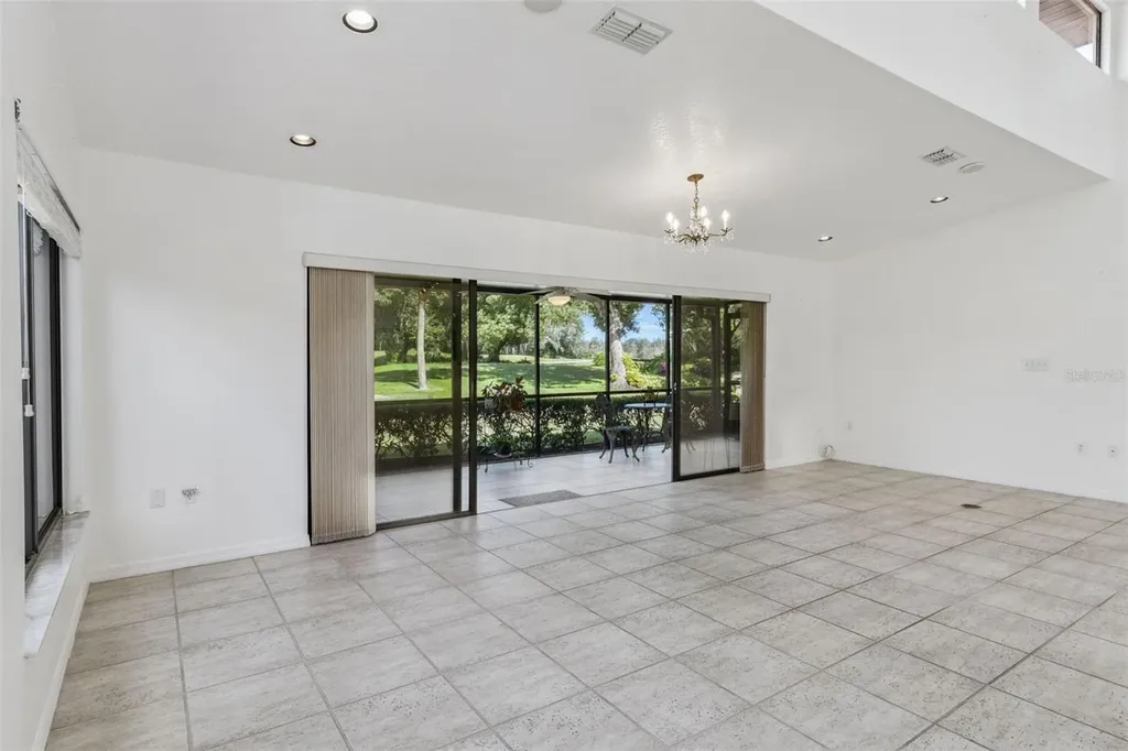 2697 Clubhouse Drive Lake Wales FL 33898