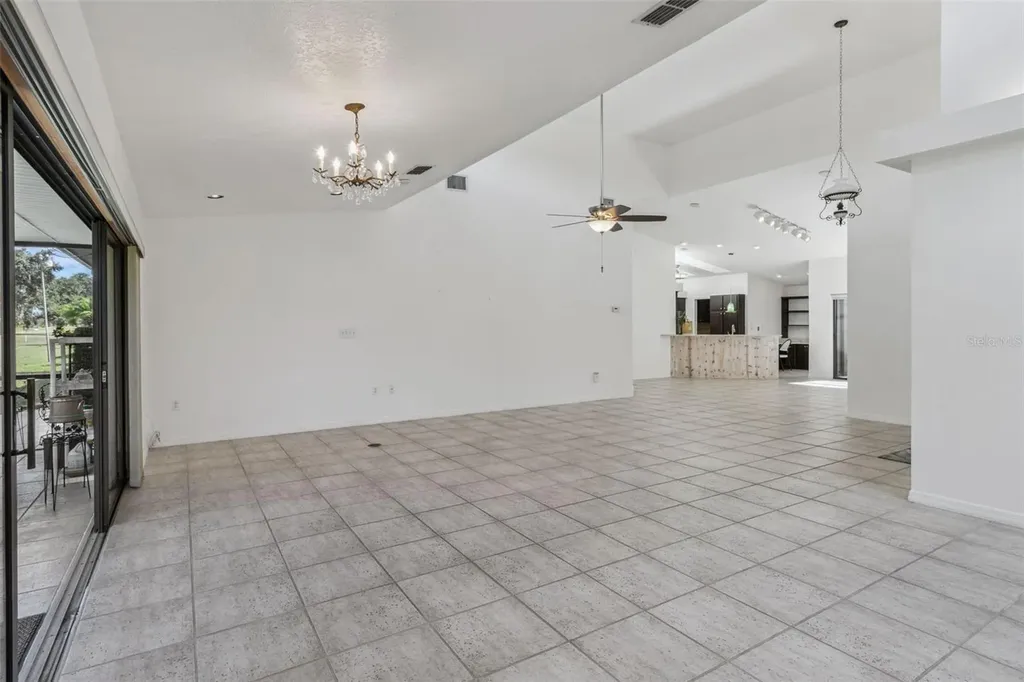 2697 Clubhouse Drive Lake Wales FL 33898