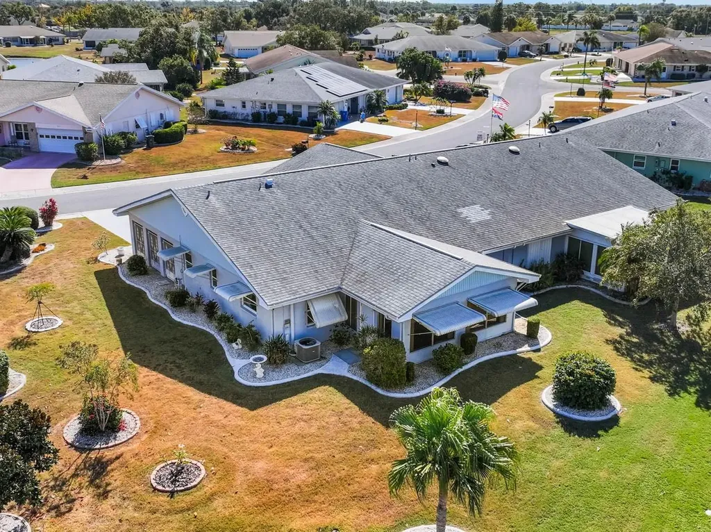 910 Bluewater Drive Sun City Center FL 33573