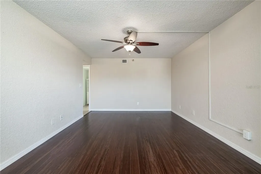 5950 Pelican Bay Plaza S Gulfport FL 33707