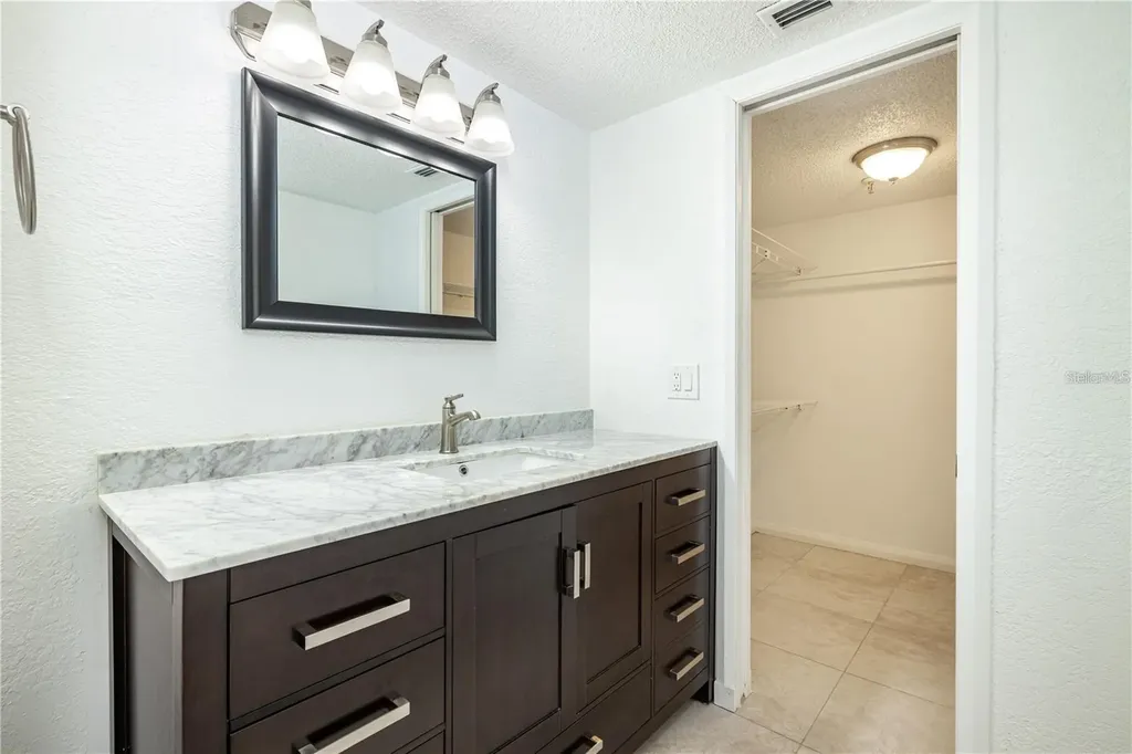 5950 Pelican Bay Plaza S Gulfport FL 33707