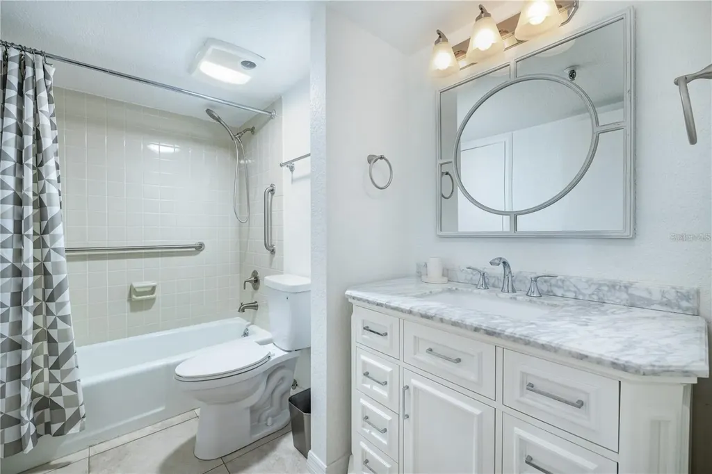 5950 Pelican Bay Plaza S Gulfport FL 33707