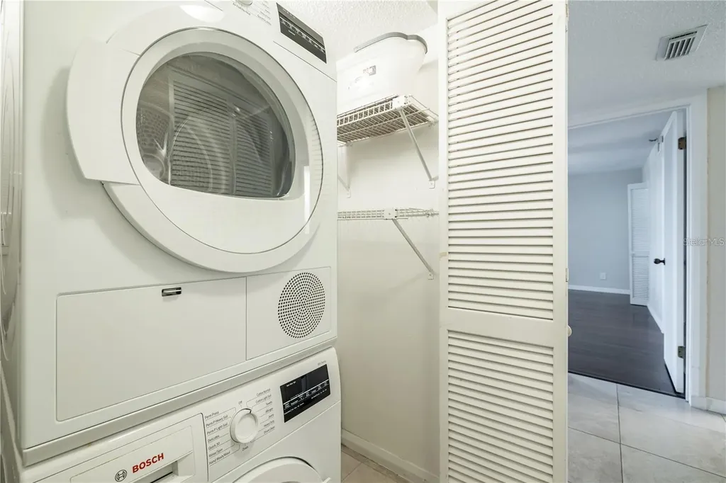 5950 Pelican Bay Plaza S Gulfport FL 33707