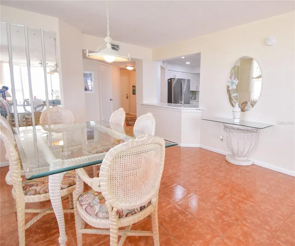 6021 Bahia Del Mar Circle St Petersburg FL 33715