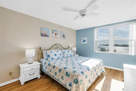 6021 Bahia Del Mar Circle St Petersburg FL 33715