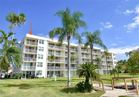 6021 Bahia Del Mar Circle St Petersburg FL 33715