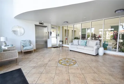 6021 Bahia Del Mar Circle St Petersburg FL 33715