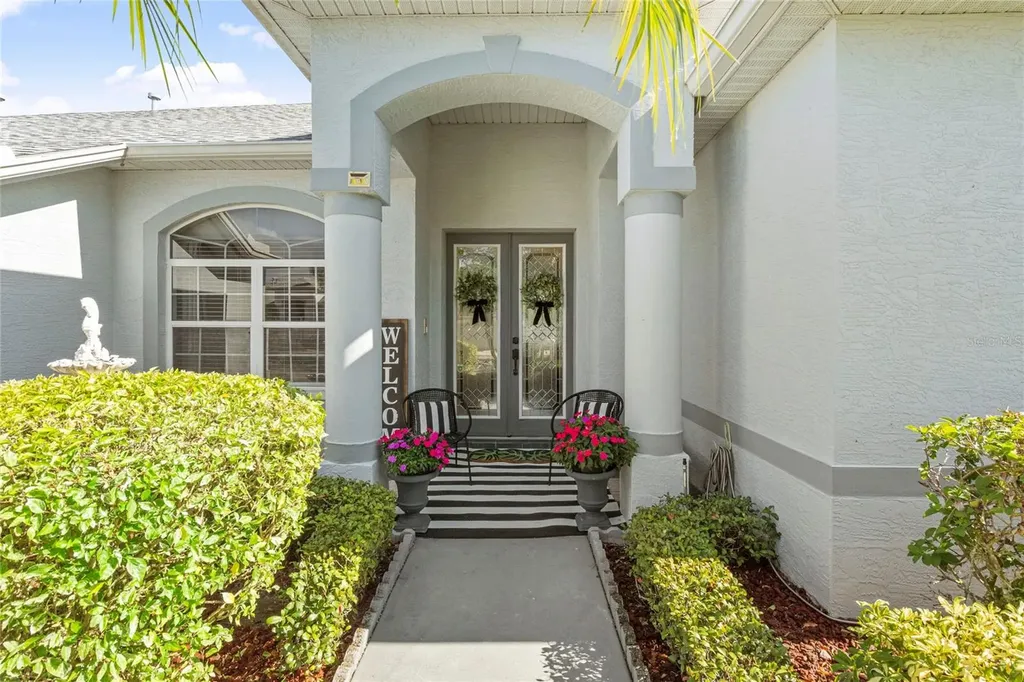 10043 Reagan Dairy Trail Bradenton FL 34212