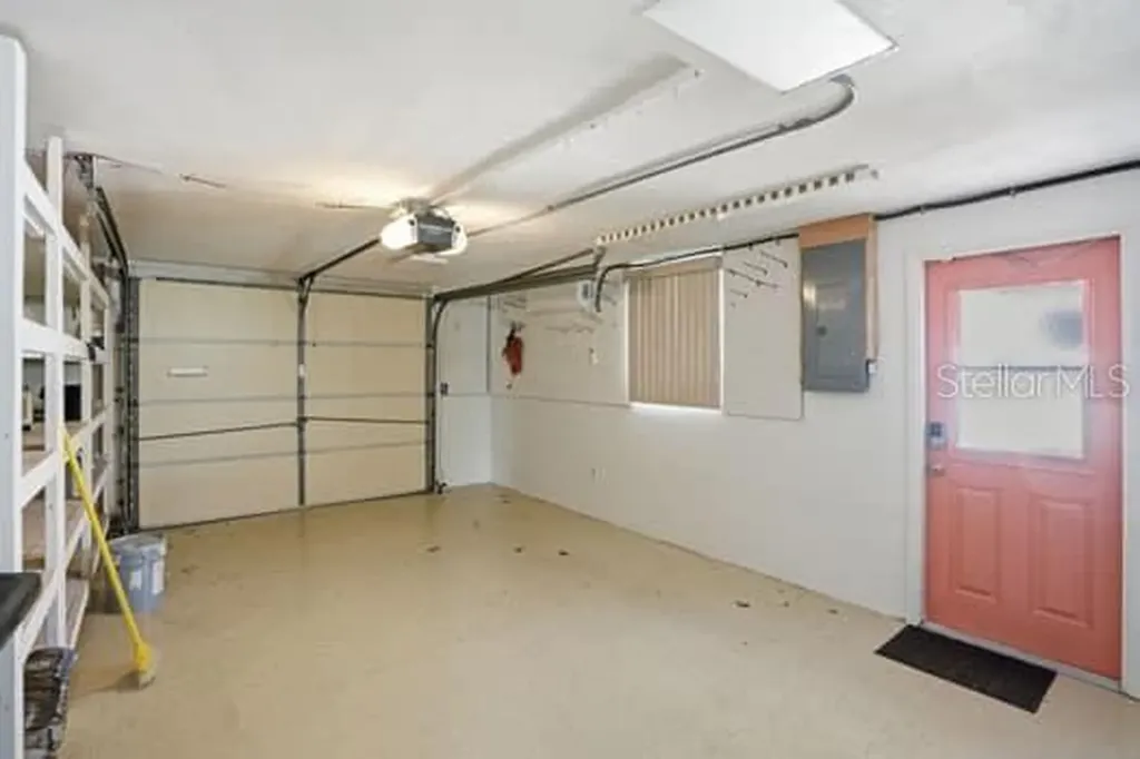 12612 4th Isle Hudson FL 34667