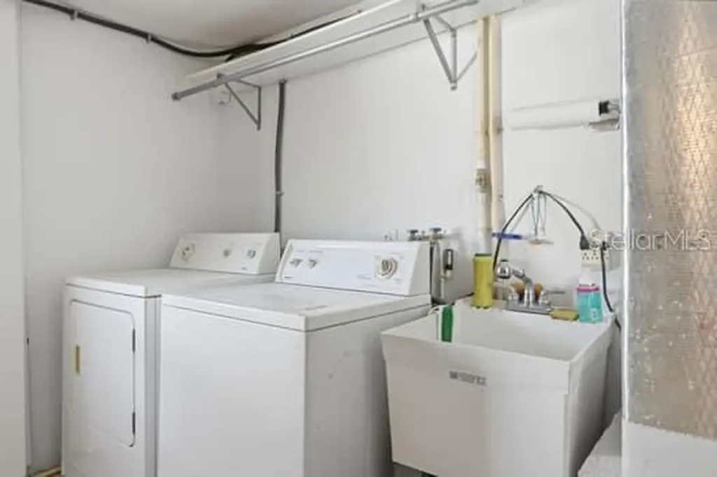 12612 4th Isle Hudson FL 34667