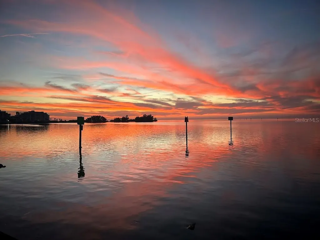 12612 4th Isle Hudson FL 34667