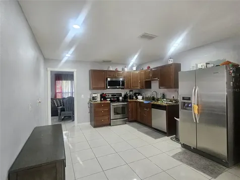802 Windsor Circle Brandon FL 33510