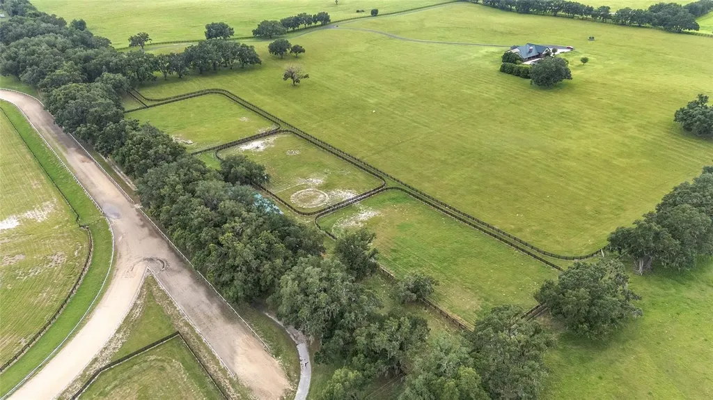 18800 SE 47th Place Morriston FL 32668