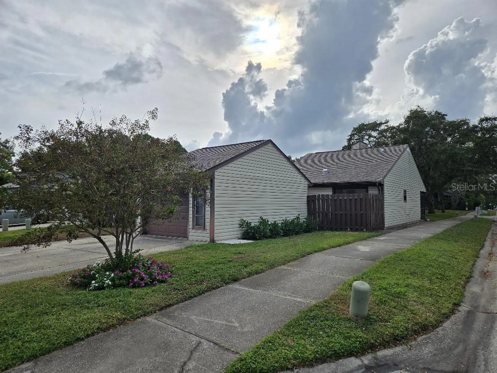 156 Devon Court Dunedin FL 34698