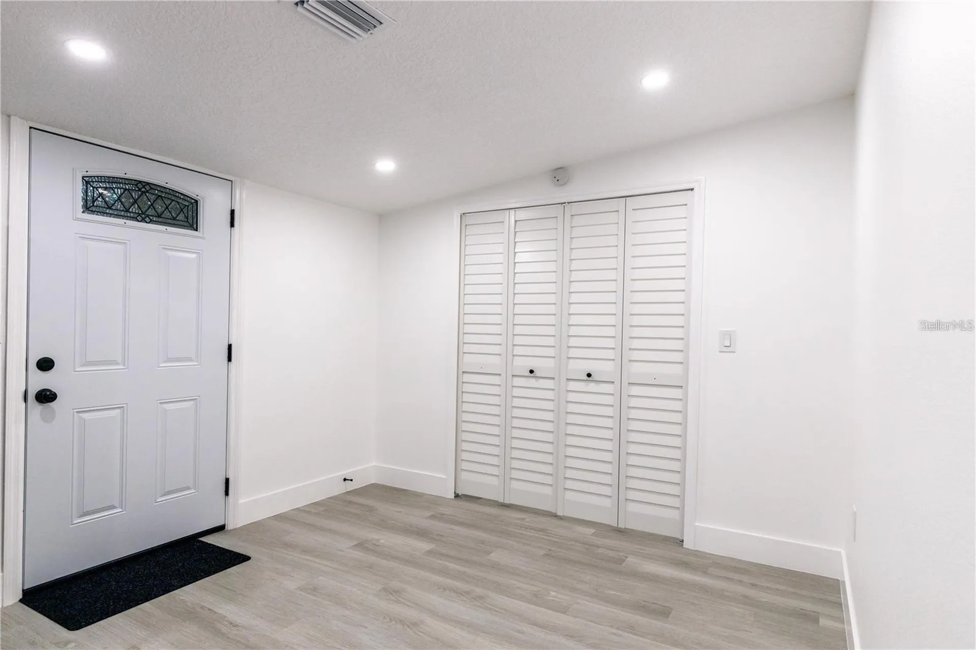 3149 W Washington Street Orlando FL 32805