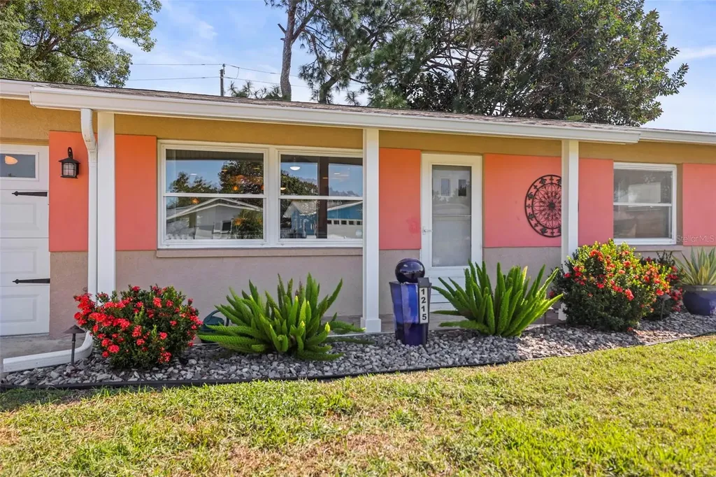 1215 Lazy Lake Road E Dunedin FL 34698