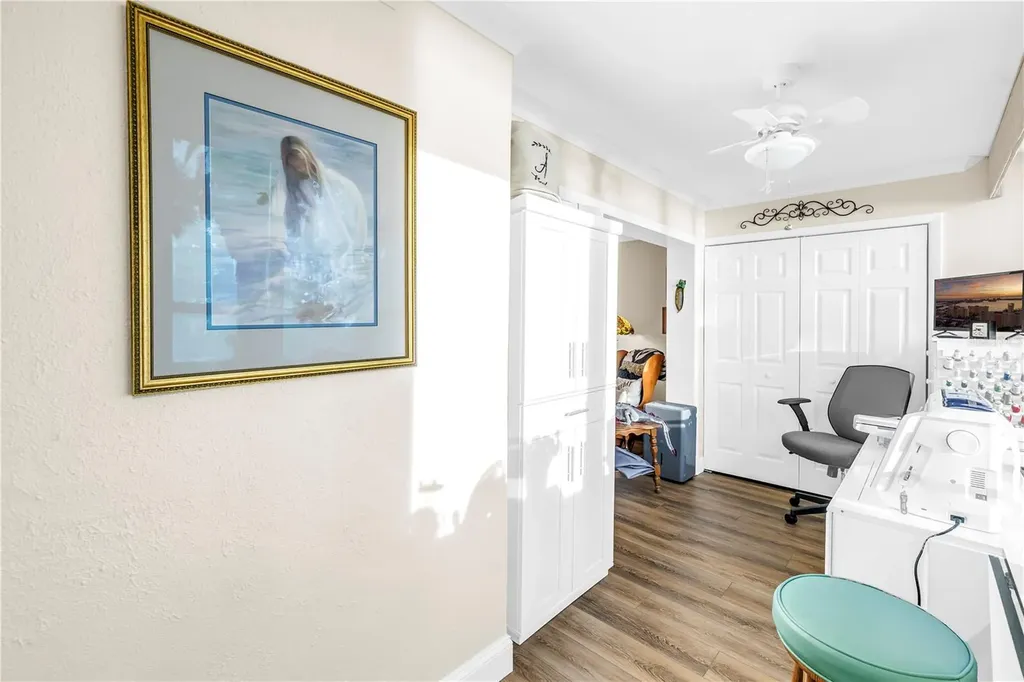 4525 Cove Circle St Petersburg FL 33708