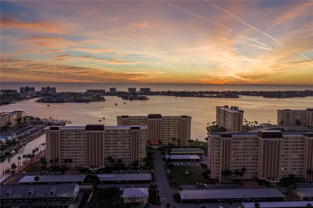 4525 Cove Circle St Petersburg FL 33708