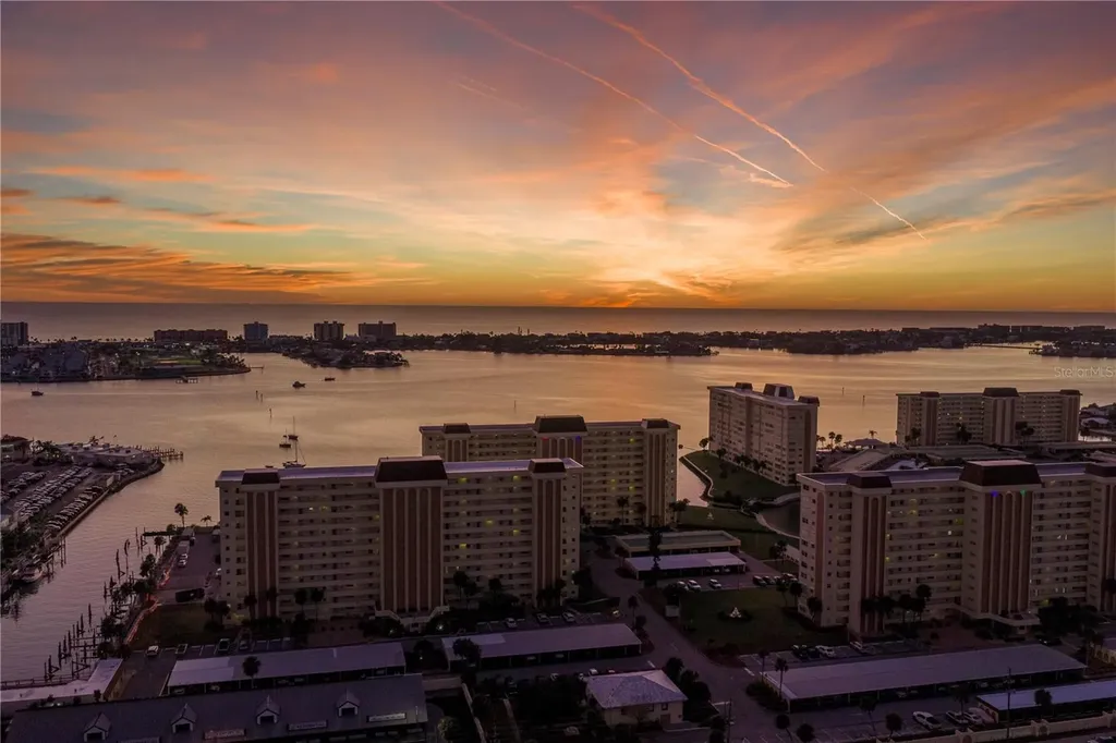 4525 Cove Circle St Petersburg FL 33708