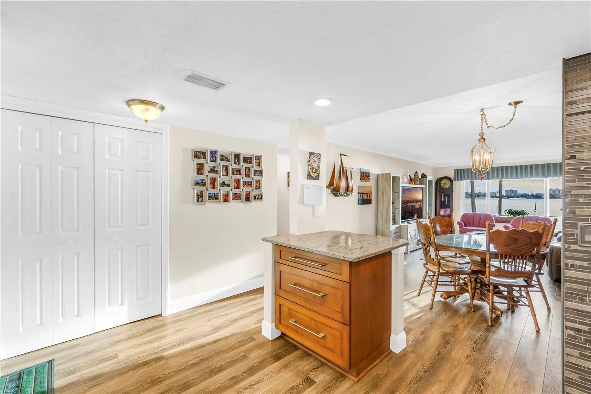 4525 Cove Circle St Petersburg FL 33708