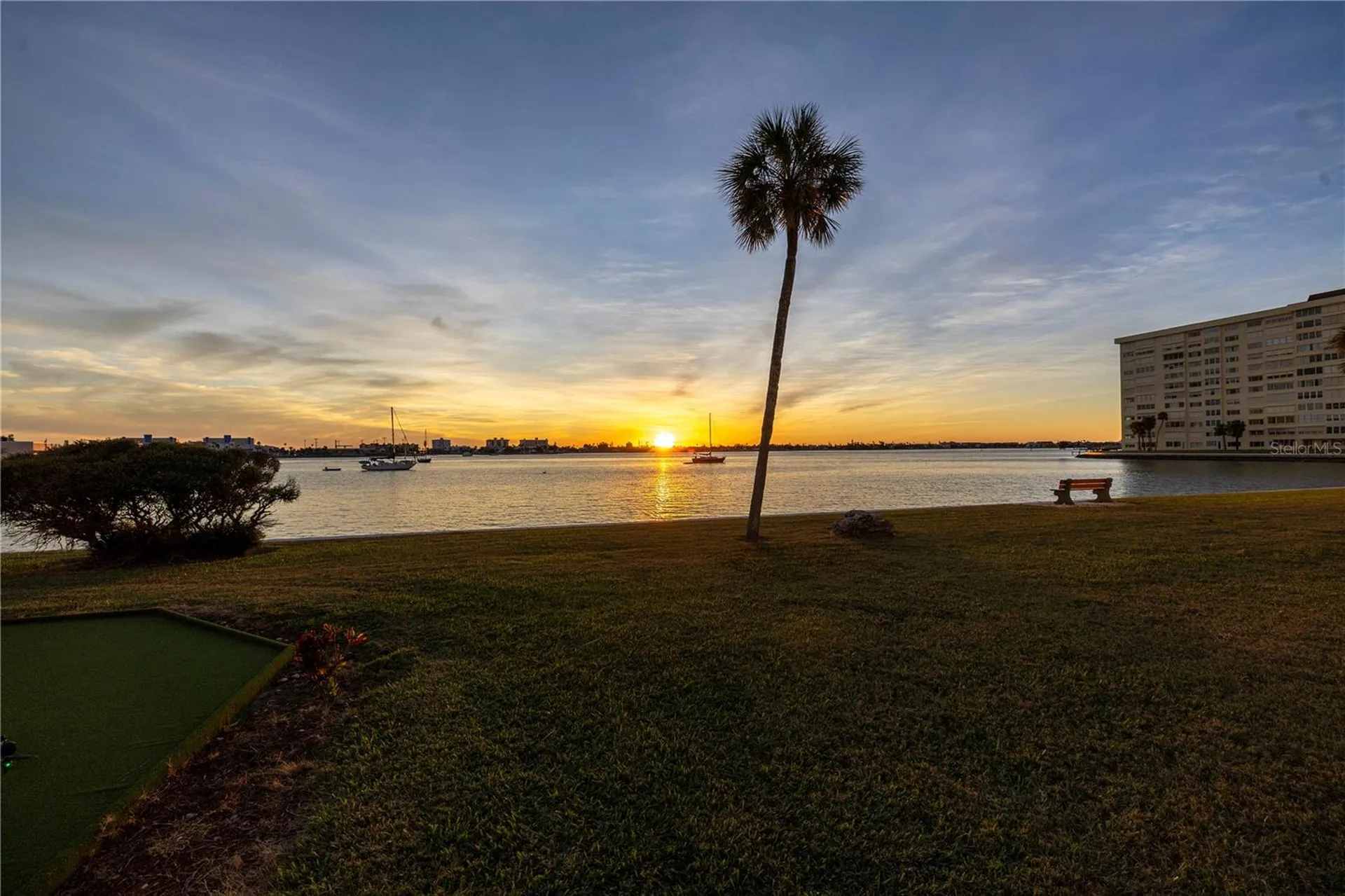 4525 Cove Circle St Petersburg FL 33708
