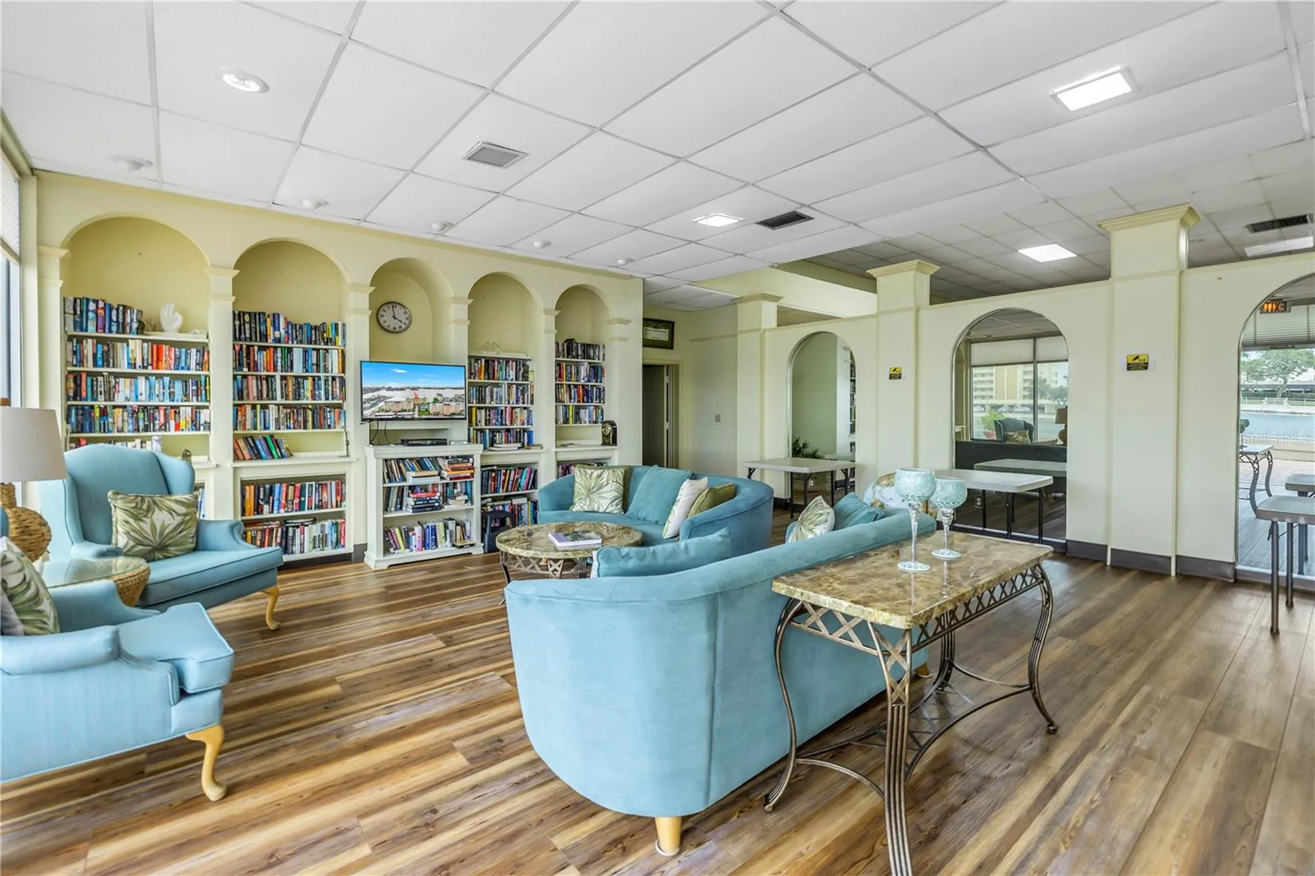 4525 Cove Circle St Petersburg FL 33708