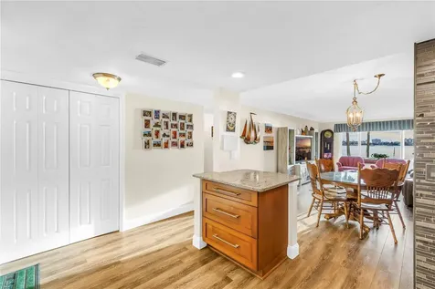 4525 Cove Circle St Petersburg FL 33708