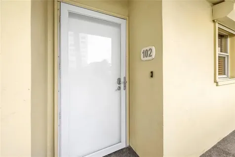 4525 Cove Circle St Petersburg FL 33708