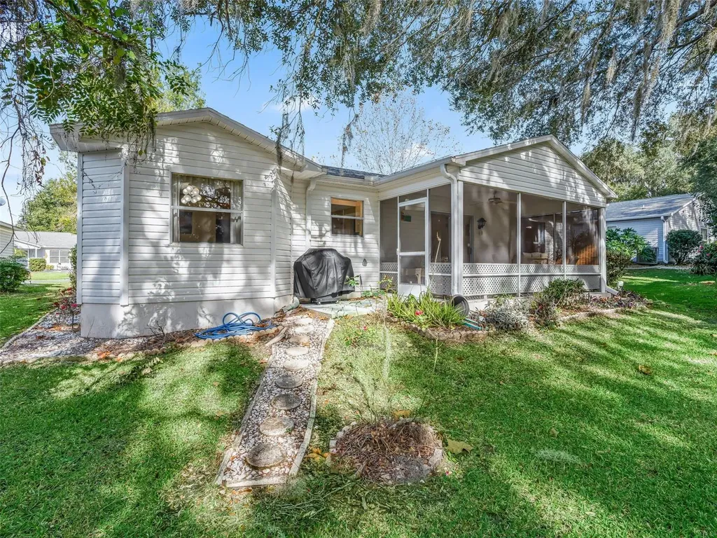 304 San Marino Drive The Villages FL 32159