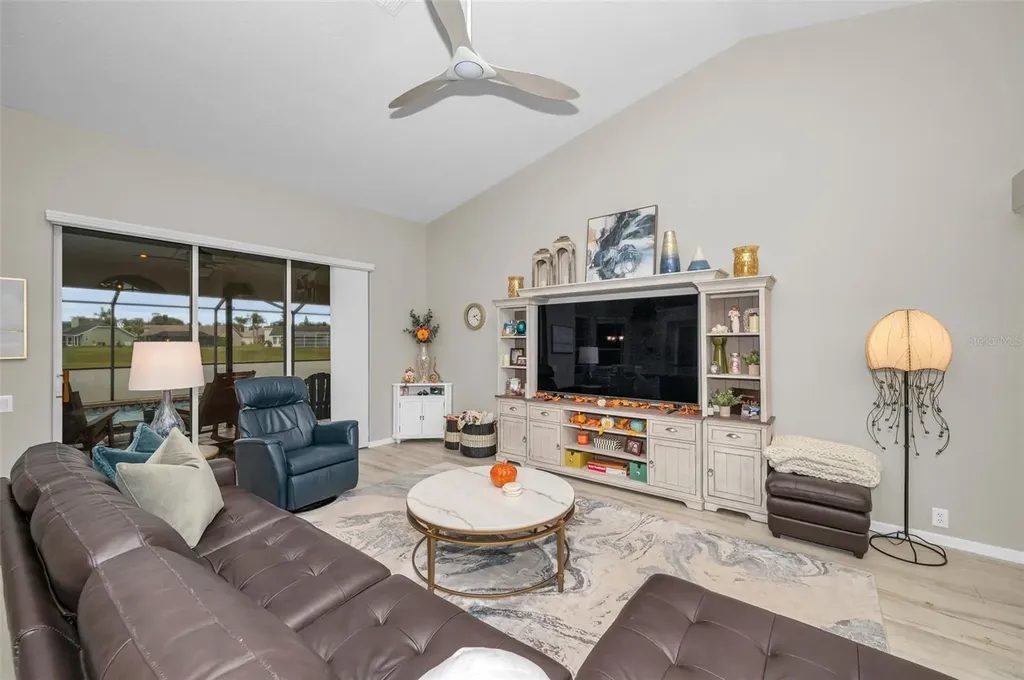 8319 Coral Creek Loop Hudson FL 34667