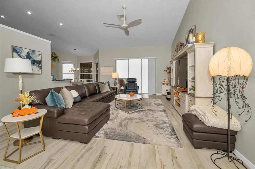 8319 Coral Creek Loop Hudson FL 34667