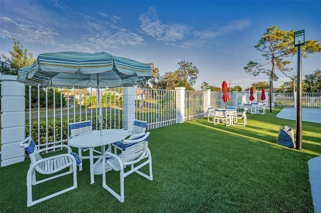 8319 Coral Creek Loop Hudson FL 34667