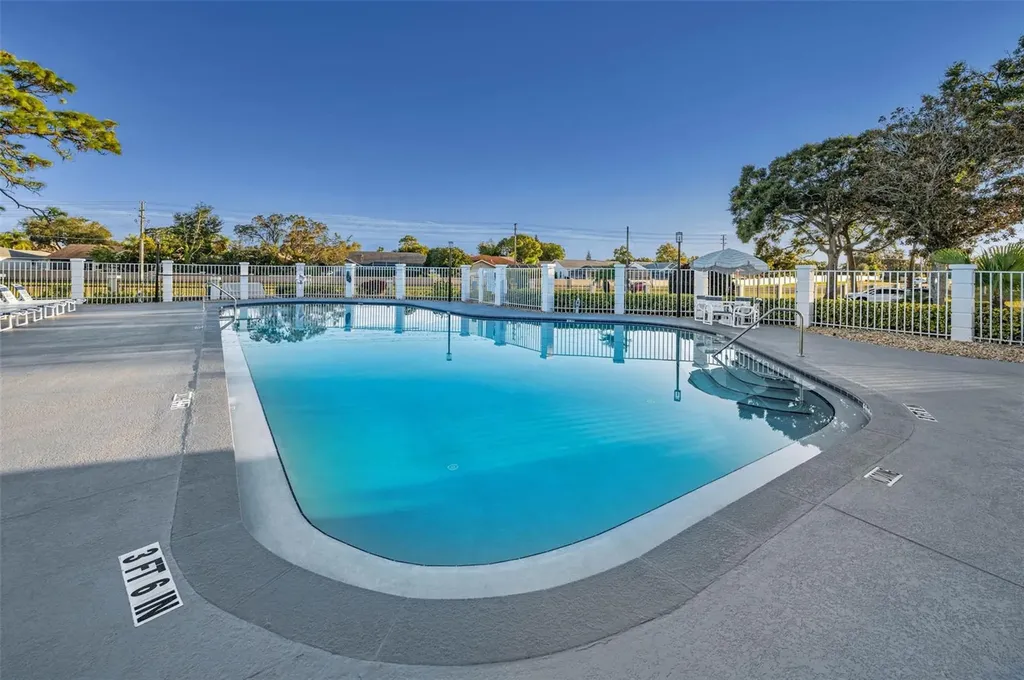 8319 Coral Creek Loop Hudson FL 34667