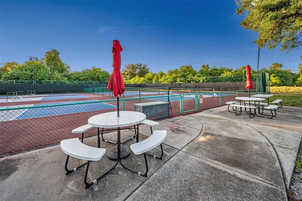 8319 Coral Creek Loop Hudson FL 34667